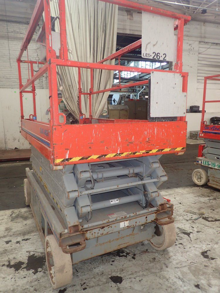 Skyjack Electric Lift