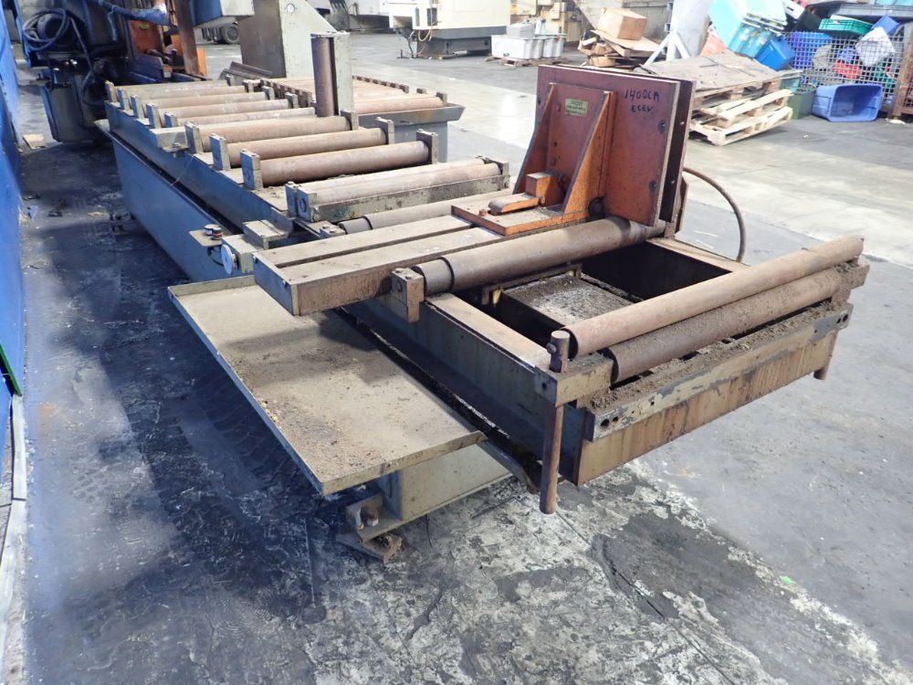 H E & M Saw Horizontal Bandsaw