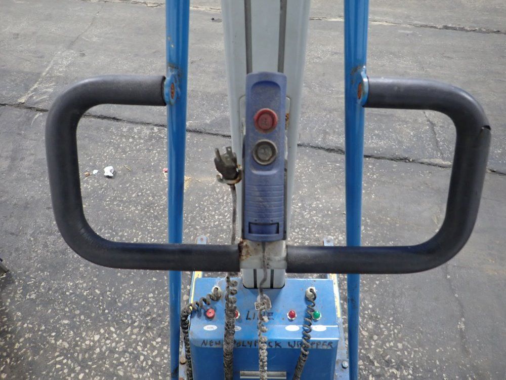 Stacker Lift