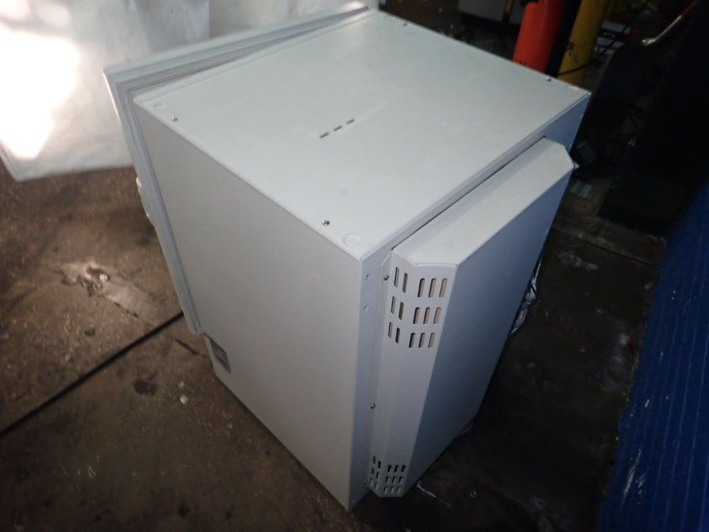 Sanyo Co2 Water Jacket Incubator