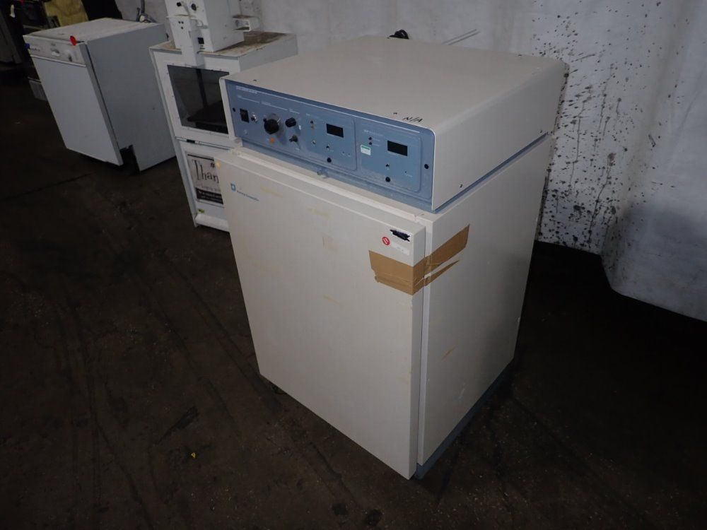 Forma Scientific Water Jacketed Co2 Incubator