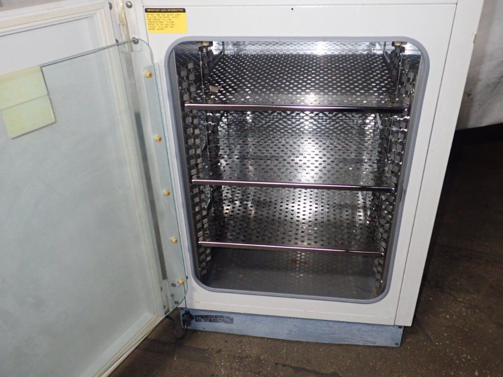 Forma Scientific Water Jacketed Co2 Incubator