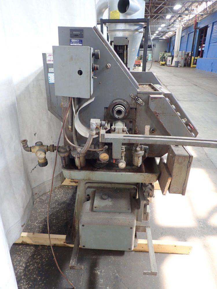 Emi-mec Systems Turret Lathe