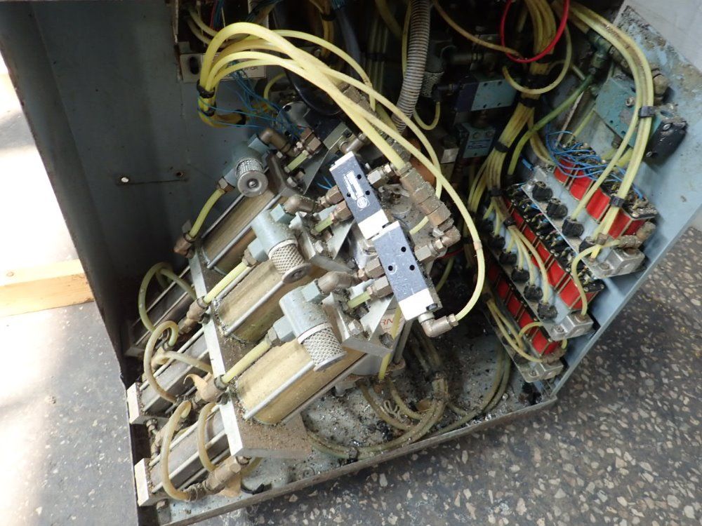 Emi-mec Systems Turret Lathe