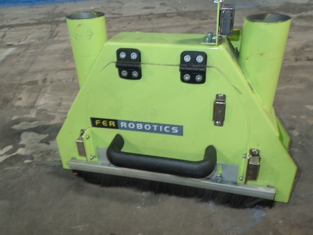 Fer Robotics Vacuum Attachment