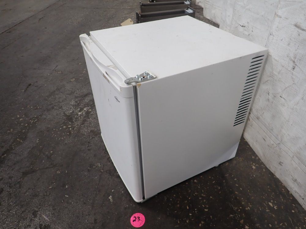 Koolatron Refrigerator