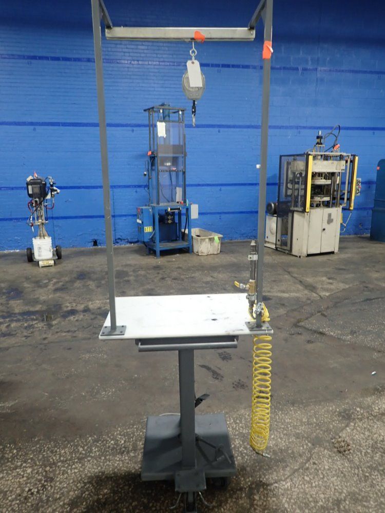 Coilhose Portable Lift Workstation W/ Balancer