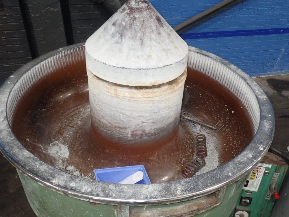 Sweco Vibratory Finsher