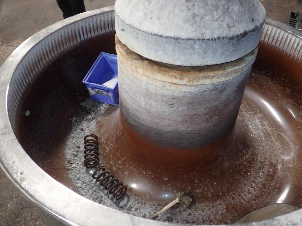 Sweco Vibratory Finsher