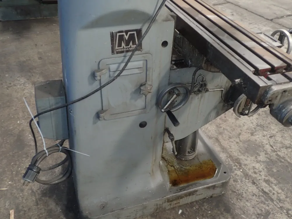 Supermax/yeong Chin Vertical Mill