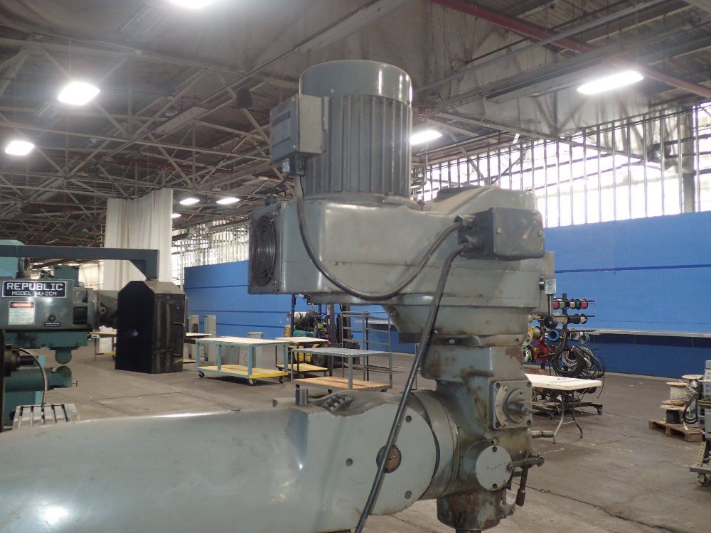 Supermax/yeong Chin Vertical Mill