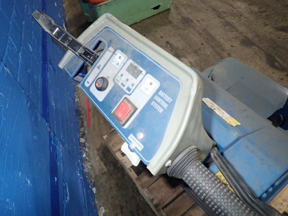 Provac Lb Electric Floor Scrubber