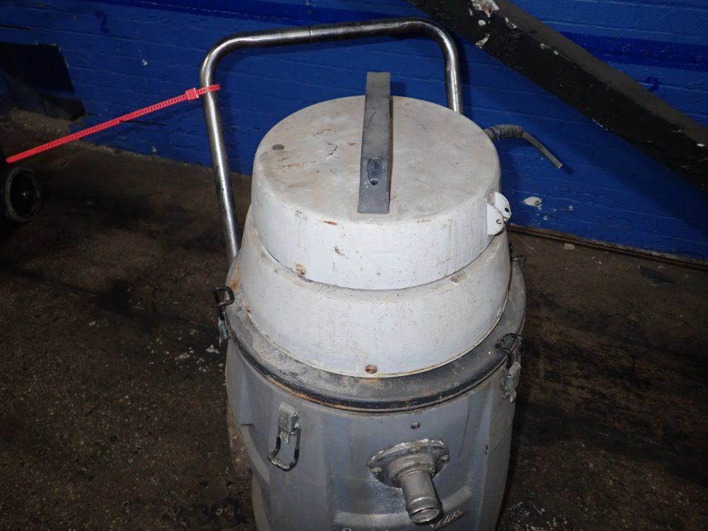 Minuteman Portable Wet/dry Vacuum