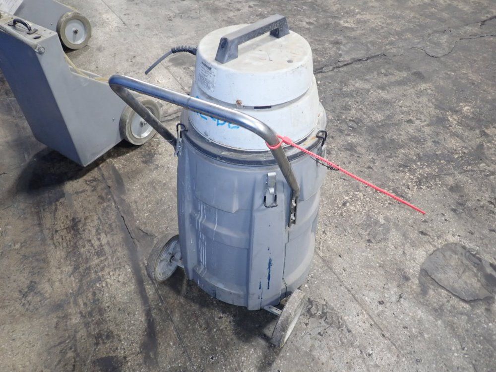 Minuteman Portable Wet/dry Vacuum