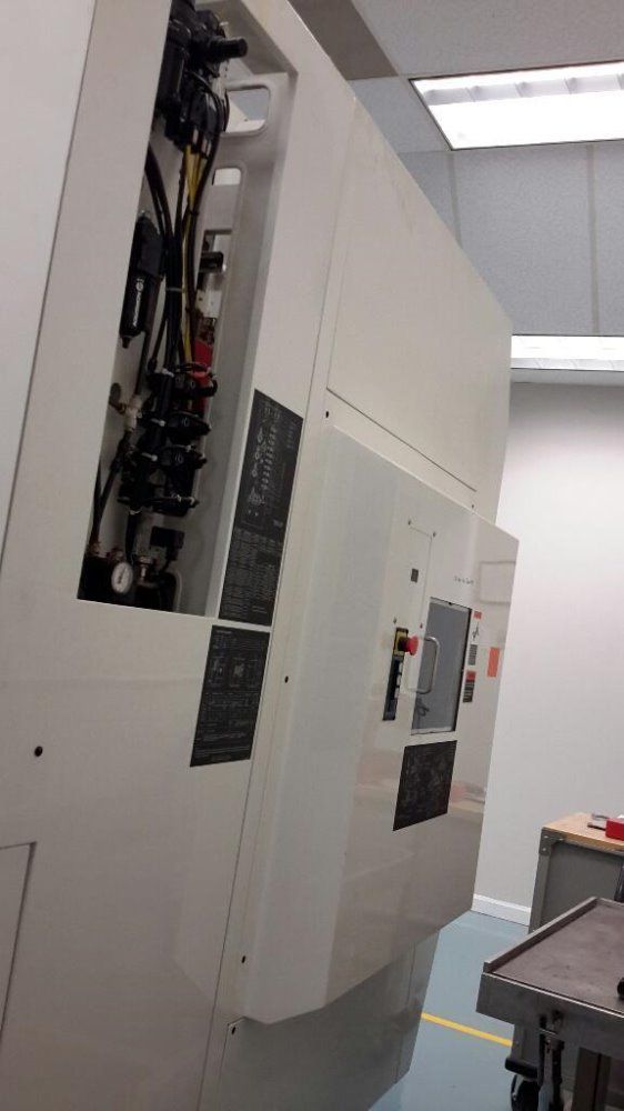 Makino Makino E33 Cnc Vertical Machining Center