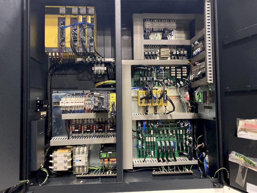 Makino Makino E33 Cnc Vertical Machining Center