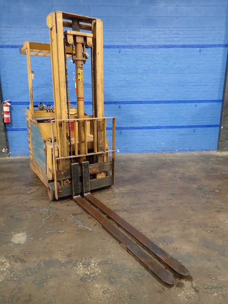 Prime Mover 4000# Electric Forklift