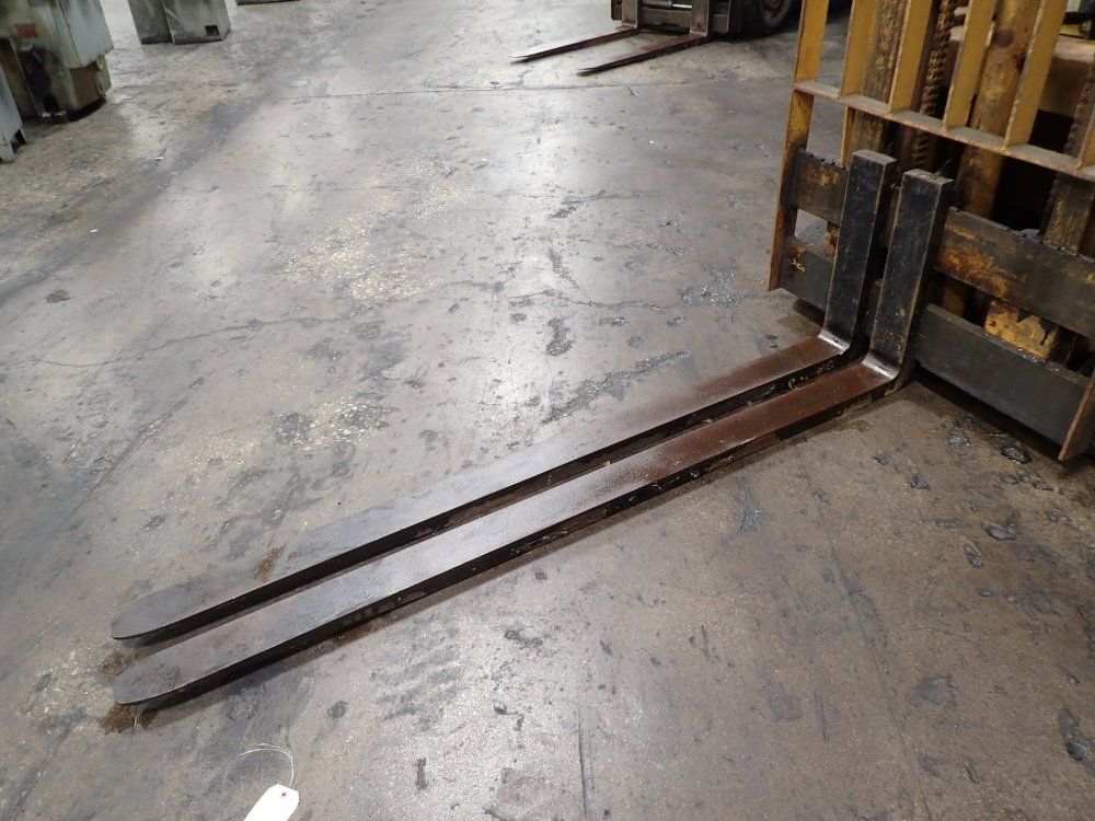 Prime Mover 4000# Electric Forklift