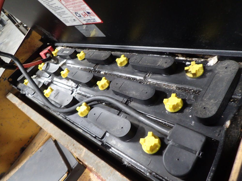 Prime Mover 4000# Electric Forklift