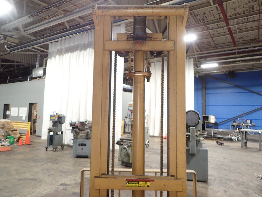 Prime Mover 4000# Electric Forklift