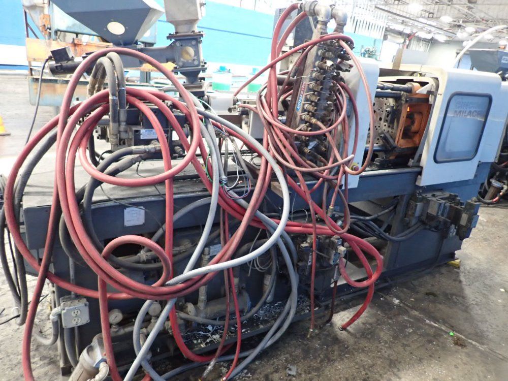 Cincinnati Milacron Injection Molder - Vst55-1.08