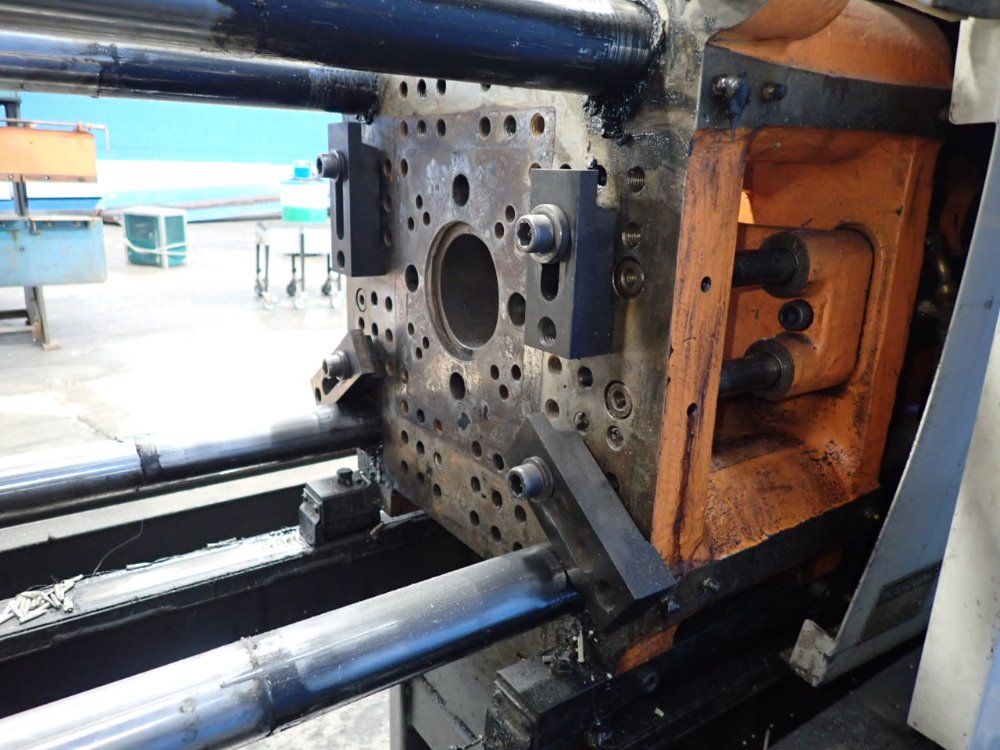 Cincinnati Milacron Injection Molder - Vst55-1.08