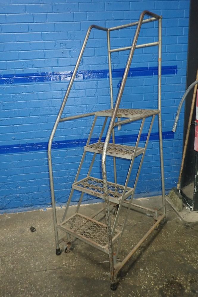 The Patent Scaffolding Portable Step Ladder