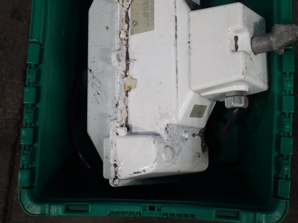 Hubbel Luminair Fitting