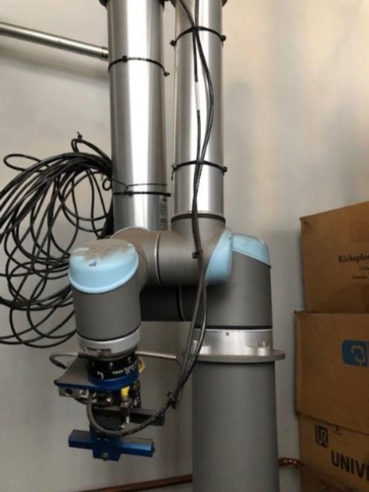 Universal Robots Ur10e Robotic Arm - Ur10e