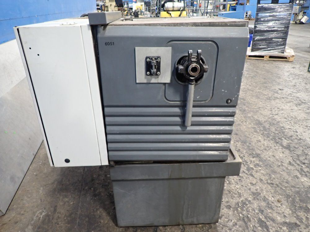 Clausing / 600 16" / 22" X 48" Triumph Gh Gap-bed Lathe - Triumph Gh