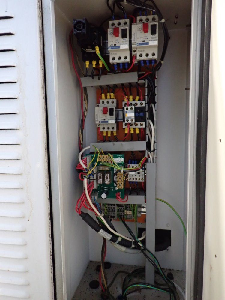 Clausing / 600 16" / 22" X 48" Triumph Gh Gap-bed Lathe - Triumph Gh