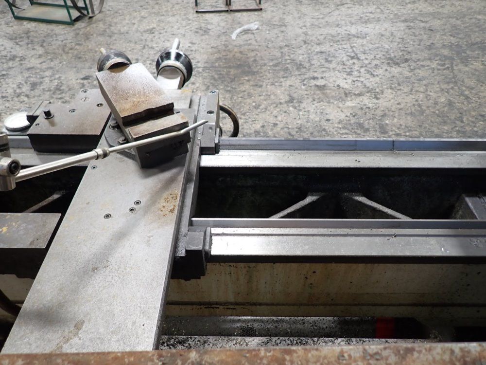 Clausing / 600 16" / 22" X 48" Triumph Gh Gap-bed Lathe - Triumph Gh