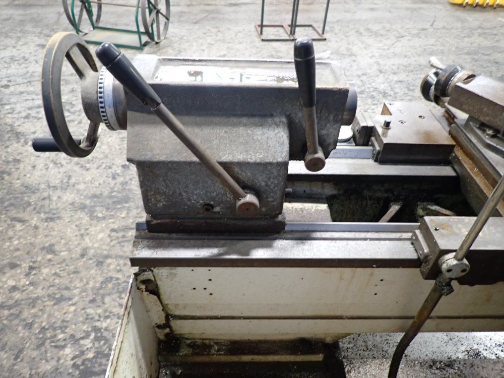 Clausing / 600 16" / 22" X 48" Triumph Gh Gap-bed Lathe - Triumph Gh