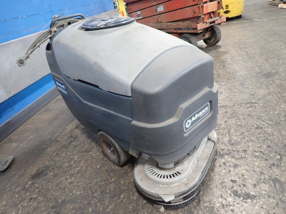 Nilfisk-advance Floor Scrubber