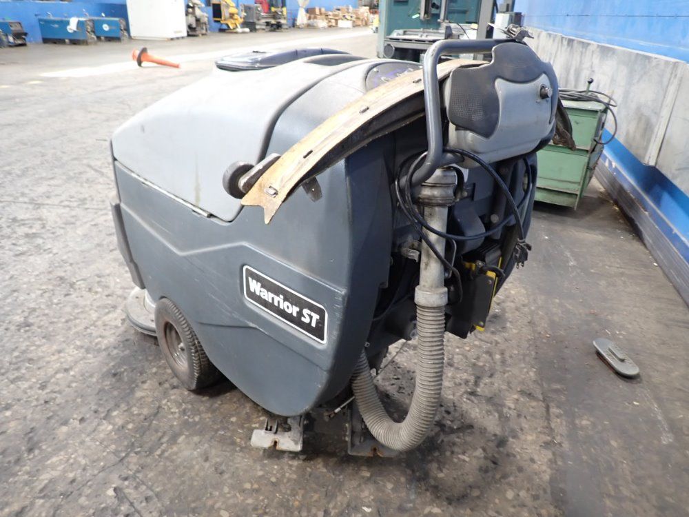 Nilfisk-advance Floor Scrubber