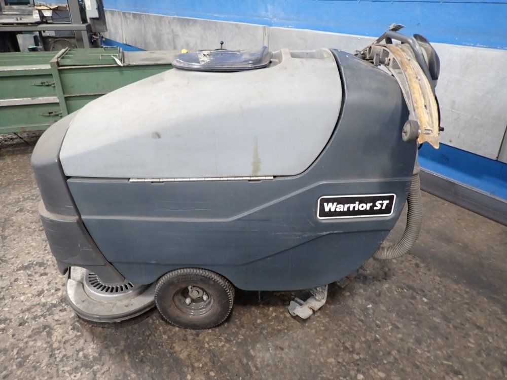 Nilfisk-advance Floor Scrubber