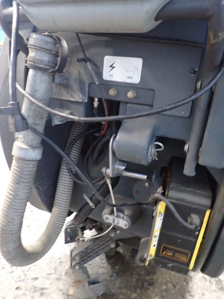 Nilfisk-advance Floor Scrubber