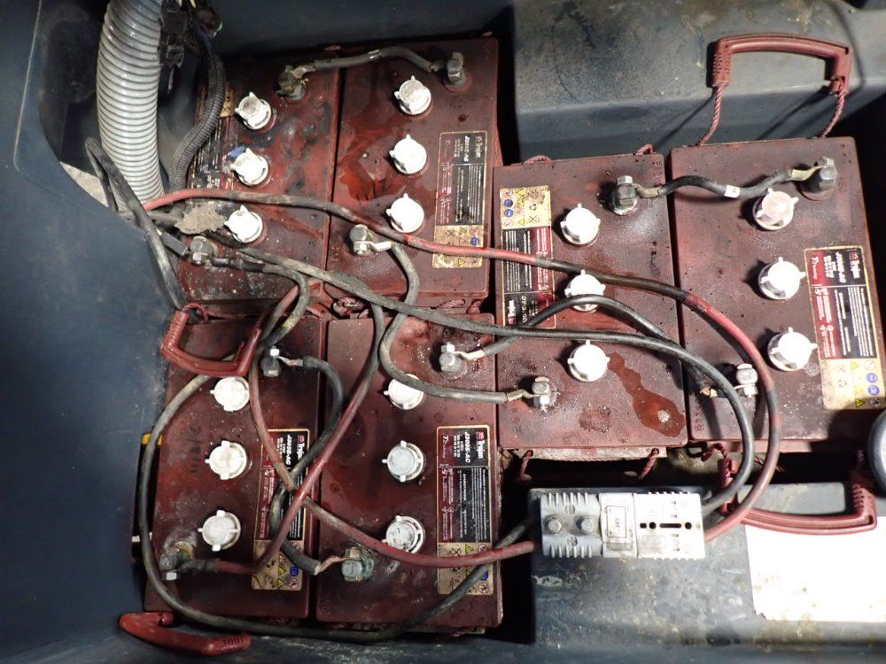 Nilfisk-advance Floor Scrubber