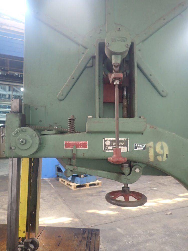 Northfield 36" X 13" 36" X 30" Table 36 Vertical Band Saw - 36