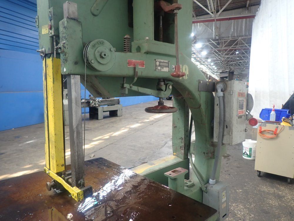 Northfield 36" X 13" 36" X 30" Table 36 Vertical Band Saw - 36