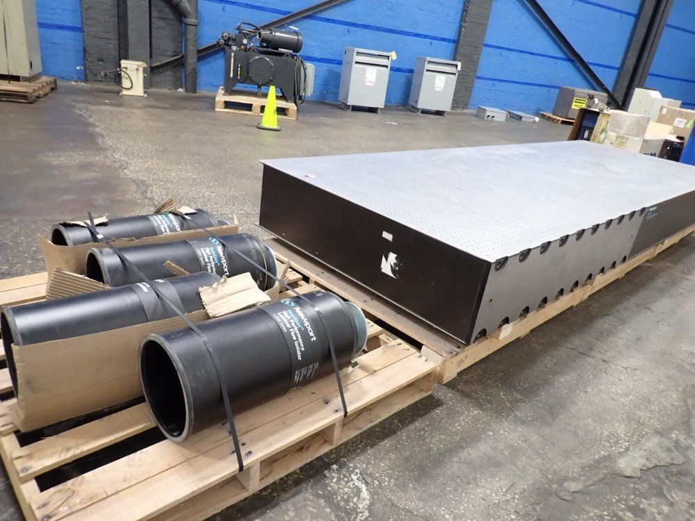 Newport Optical Table