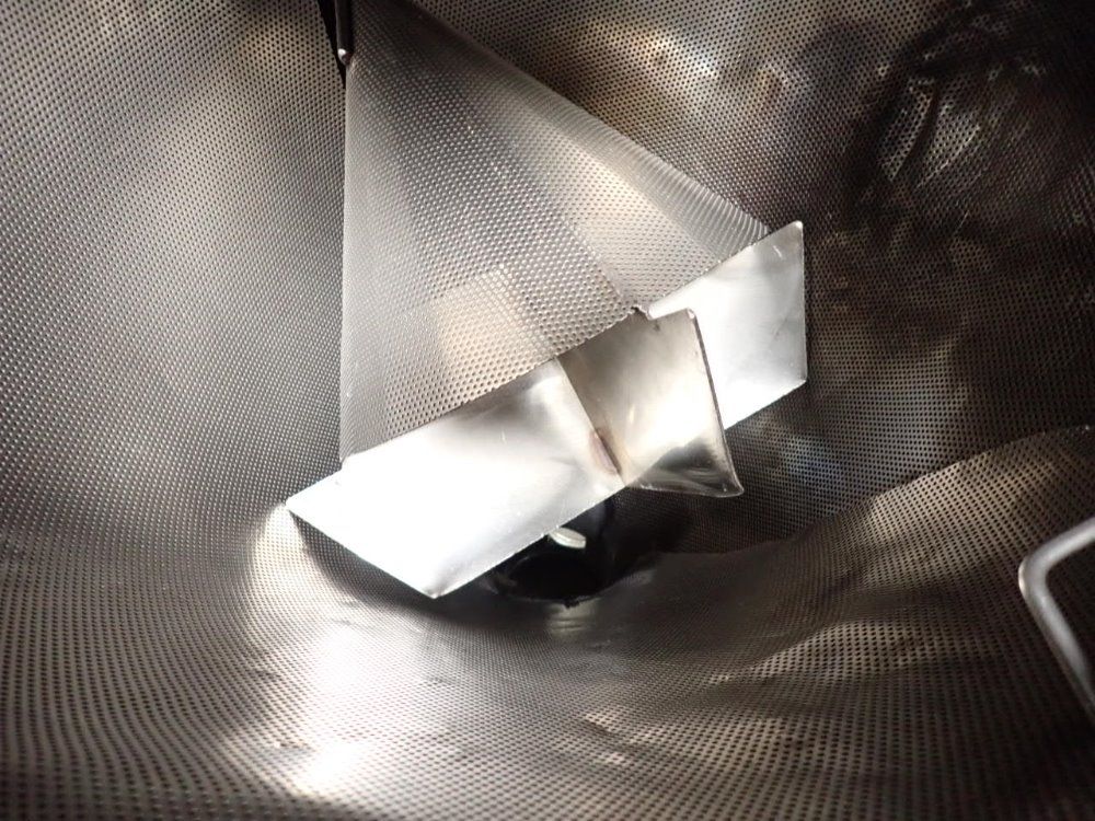 Una-dyn/ Mann & Hummer Dual Hopper Dryer