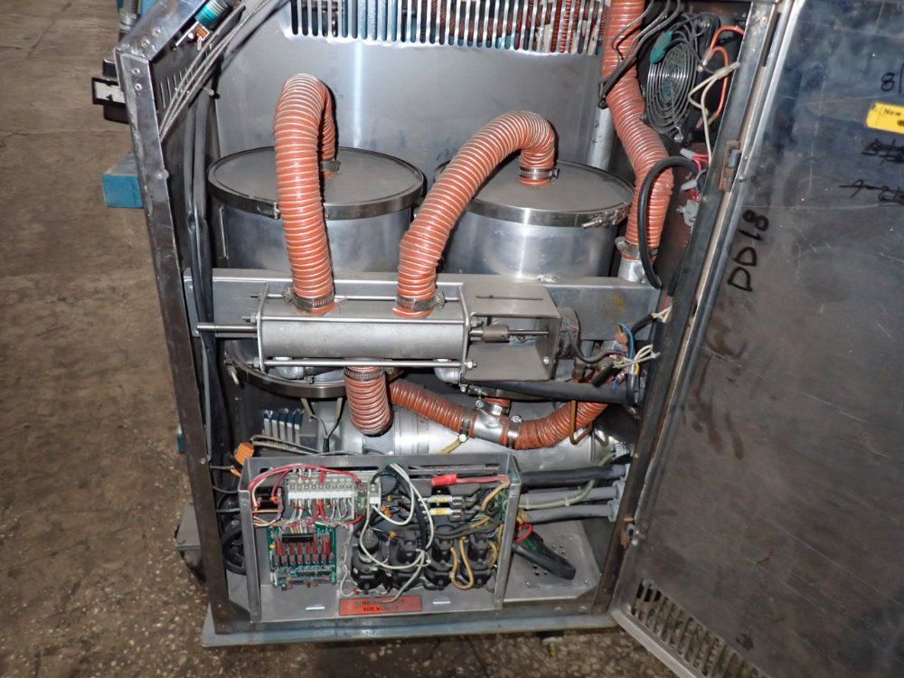 Una-dyn/ Mann & Hummer Dual Hopper Dryer