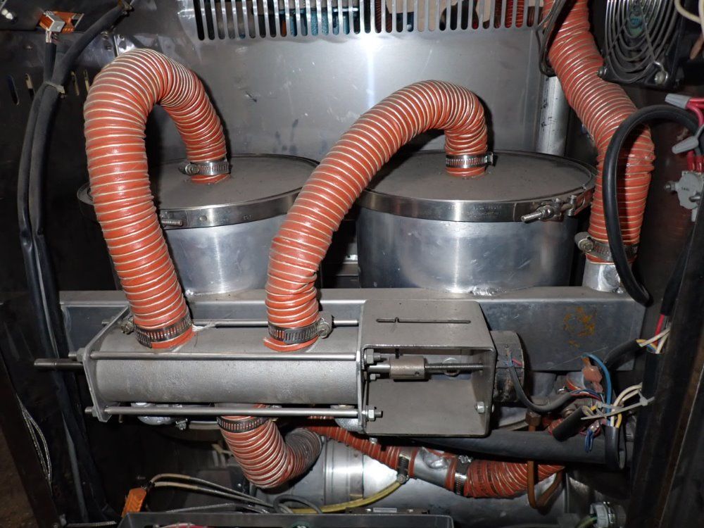 Una-dyn/ Mann & Hummer Dual Hopper Dryer