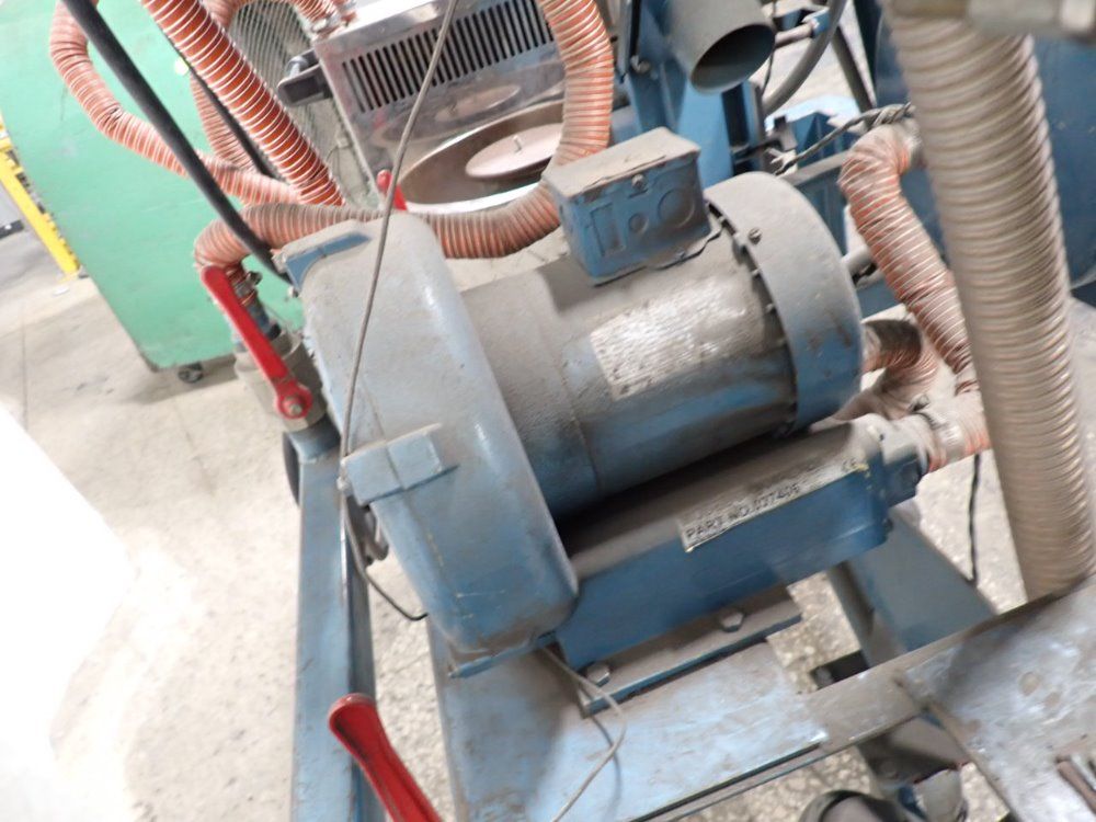 Una-dyn/ Mann & Hummer Dual Hopper Dryer