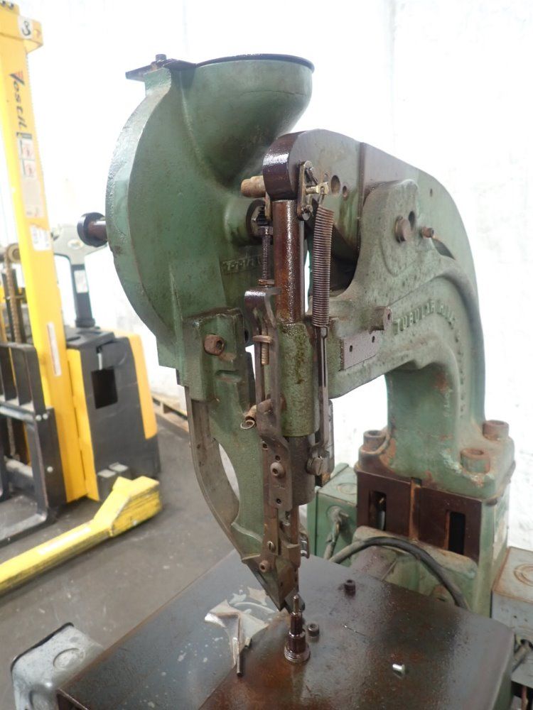 Townsend Co. Riveter