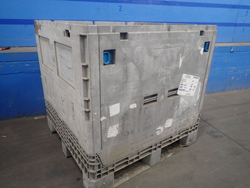 Buckhorn Collapsible Plastic Crate