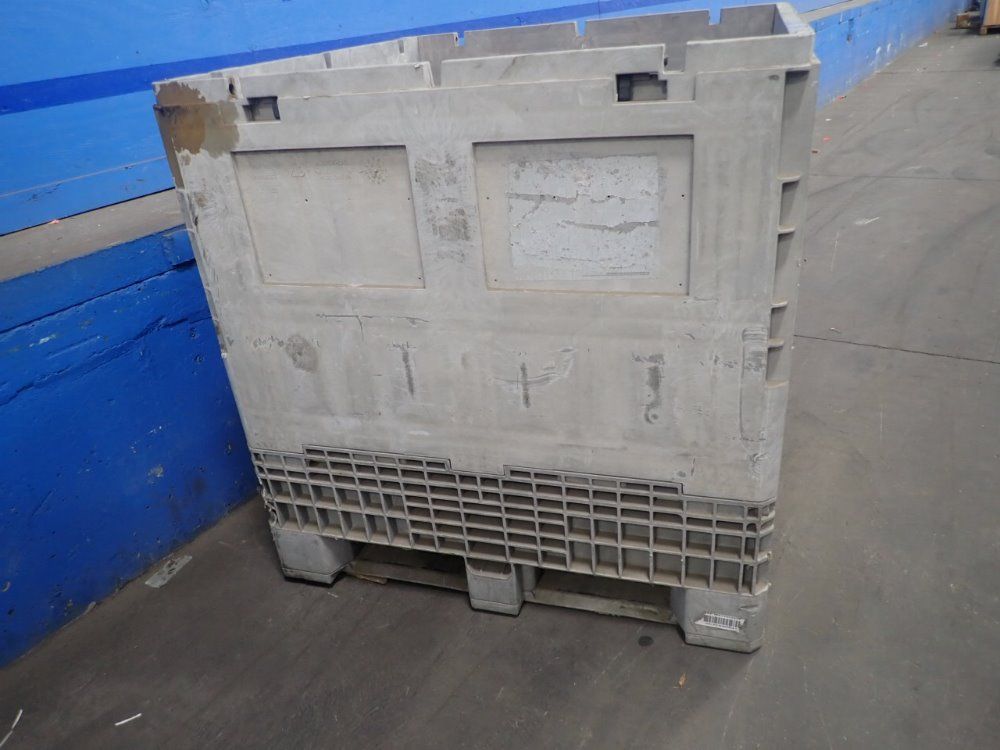 Buckhorn Collapsible Plastic Crate