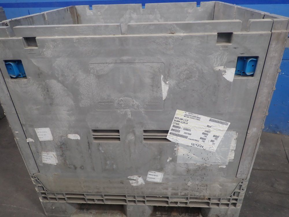 Buckhorn Collapsible Plastic Crate