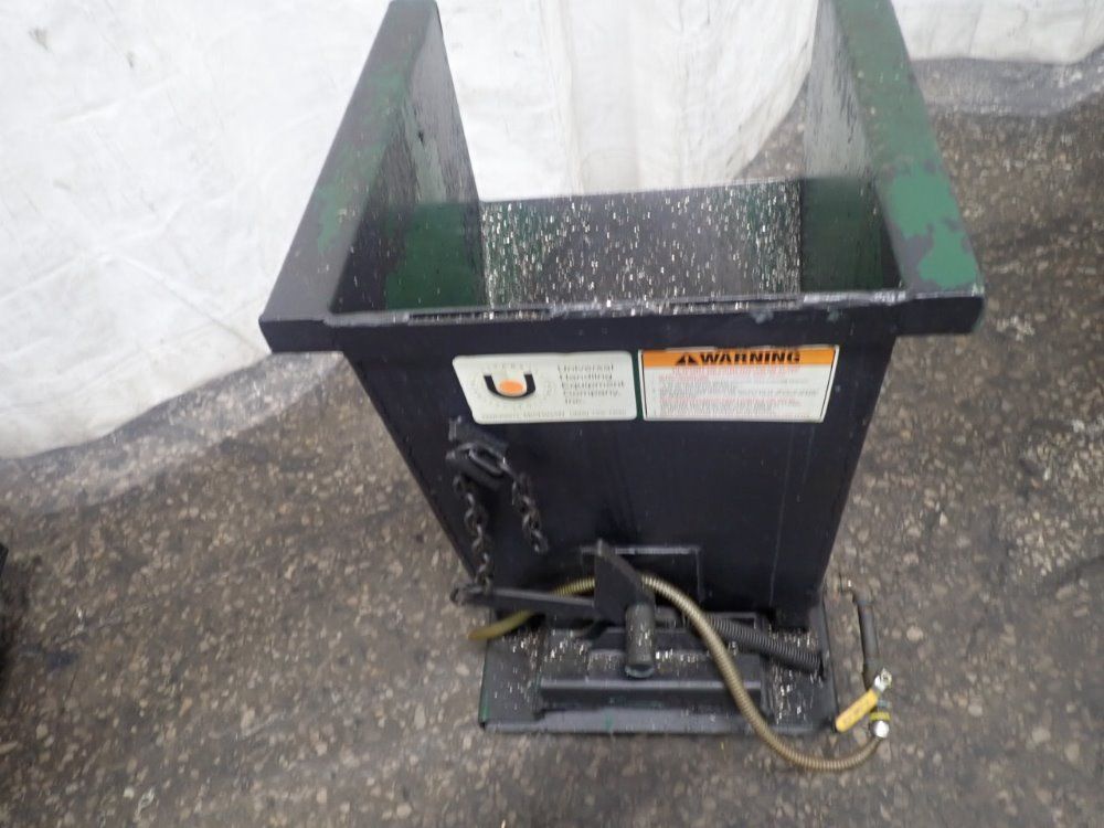 Universal Handling Hopper